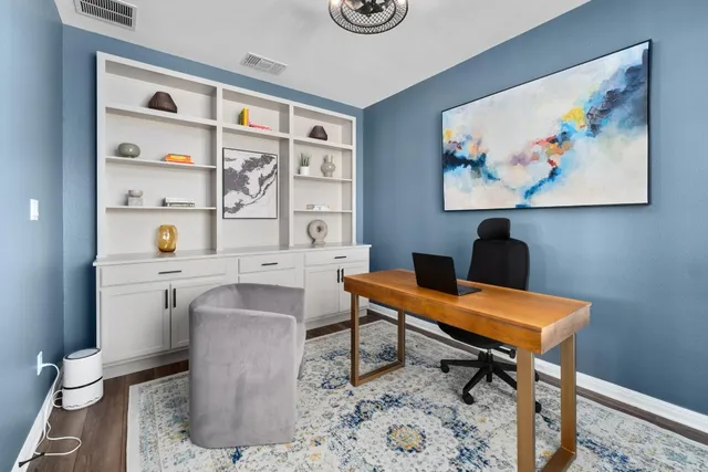 $800,000 | 1954 Headwaters Boulevard, Dripping Springs, TX 78620