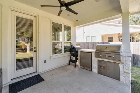 $775,000 | 1954 Headwaters Boulevard, Dripping Springs, TX 78620