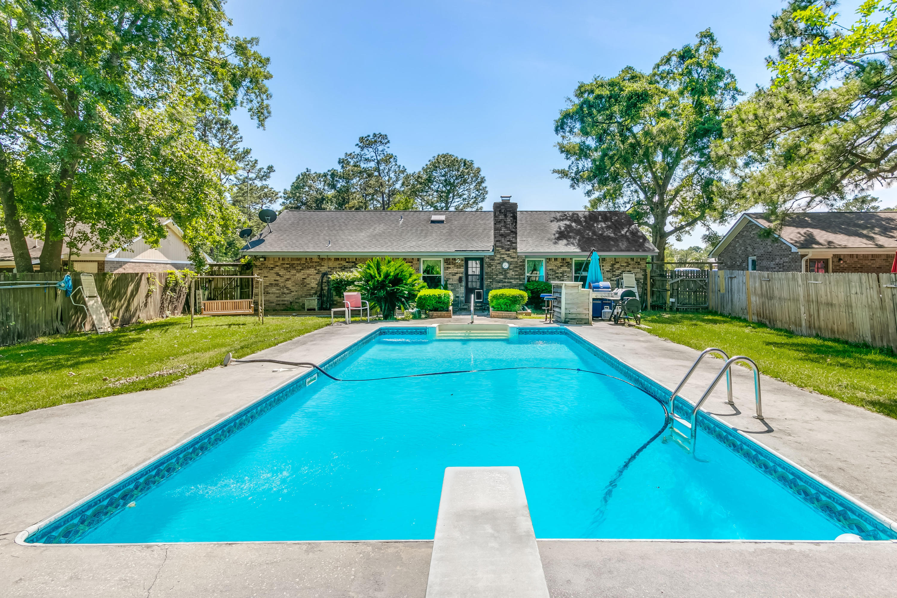 609 Longleaf Road Summerville, SC 29486 - Photo 1 of 26 GPS VISUALS RE PHOTOGRAPHY 21