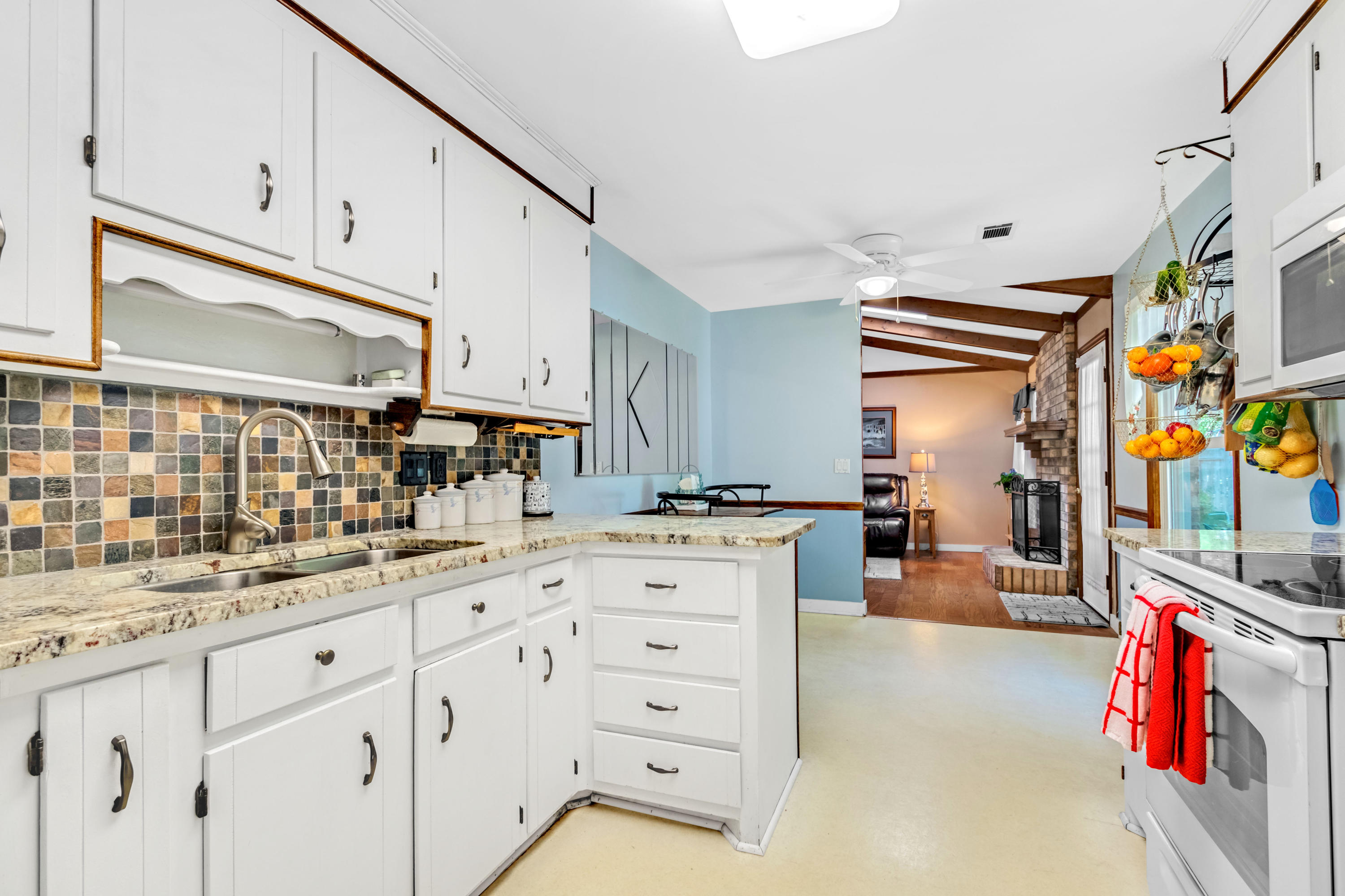 609 Longleaf Road Summerville, SC 29486 - Photo 17 of 26 GPS VISUALS RE PHOTOGRAPHY 16