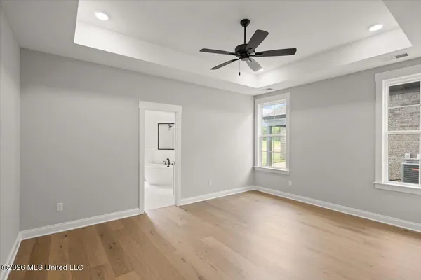 $384,900 | 854 Coahoma Court, Nesbit, MS 38651