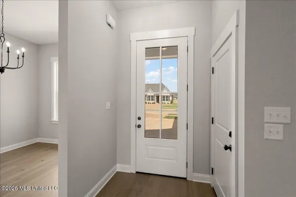 $384,900 | 854 Coahoma Court, Nesbit, MS 38651