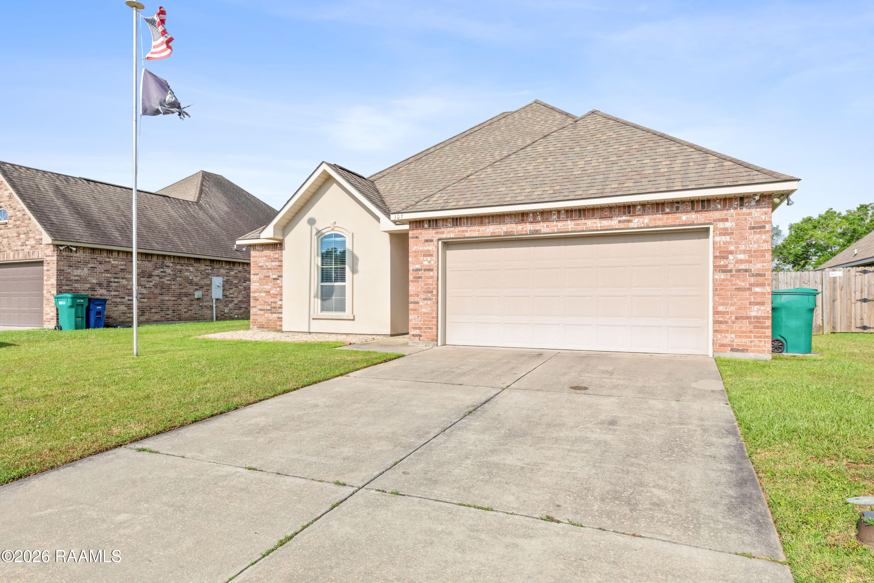 107 Green Mountain Ridge Street Youngsville, LA 70592 - Photo 3 of 25 107GreenMountain-4