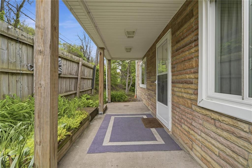 1058 Thompson Run Road West Mifflin, PA 15122 - Photo 7 of 50 Gallery Image 7