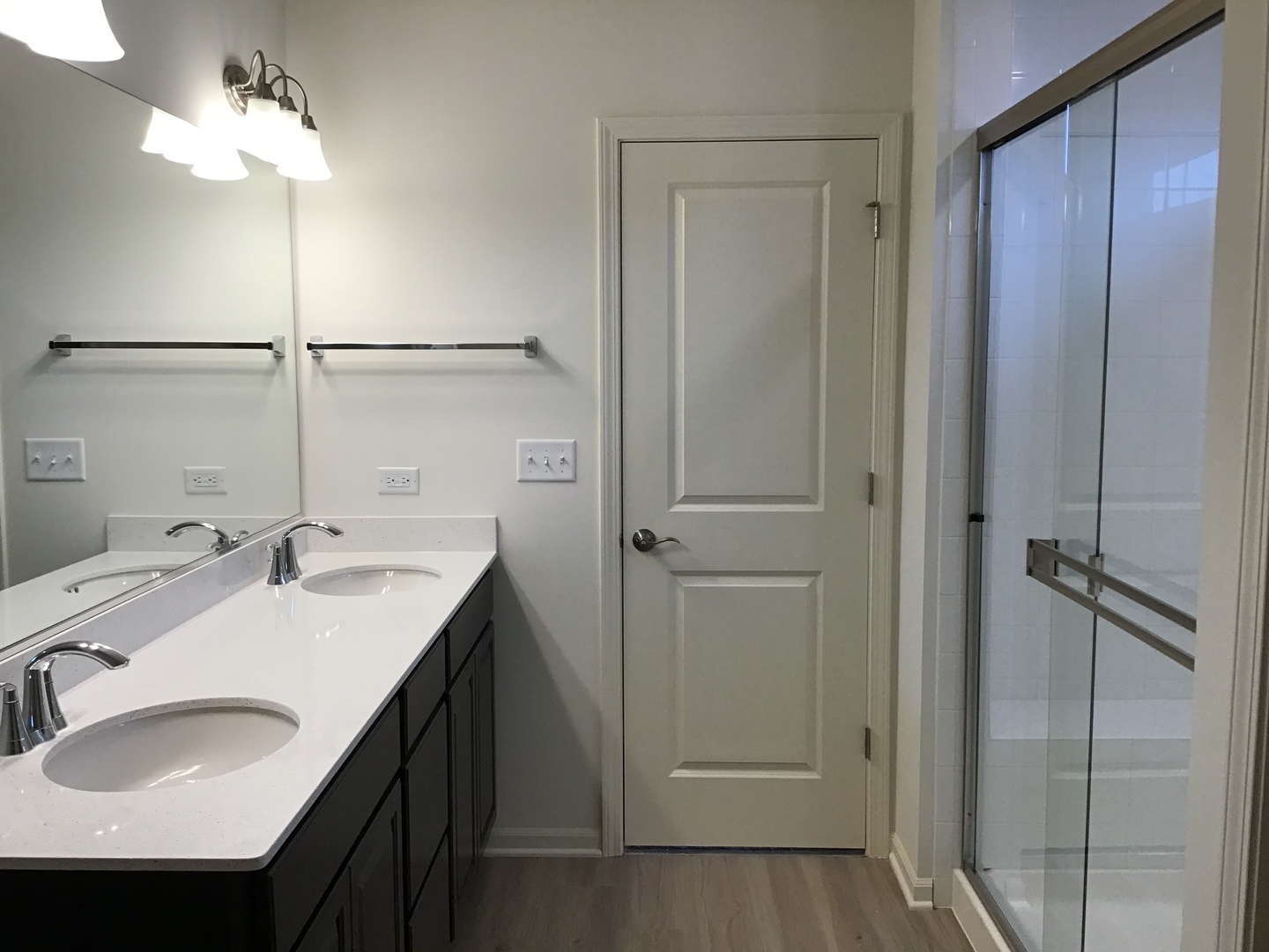 3118 Patterson Road Montgomery, IL 60538 - Photo 17 of 23 a bathroom with a sink and a mirror