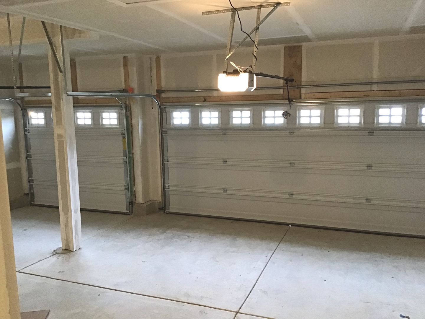 3118 Patterson Road Montgomery, IL 60538 - Photo 19 of 23 a view of a garage