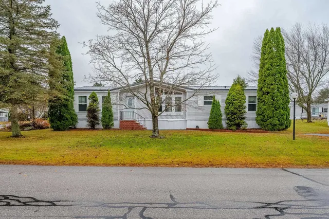 $199,000 | 5 Bermuda Lane, Rochester, NH 03867