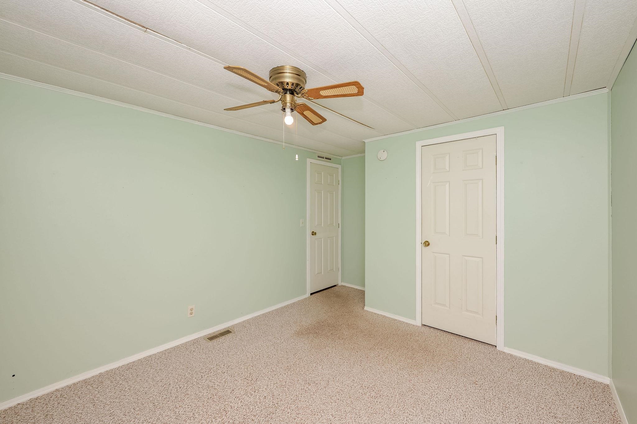 5 Bermuda Lane Rochester, NH 03867 - Photo 24 of 36