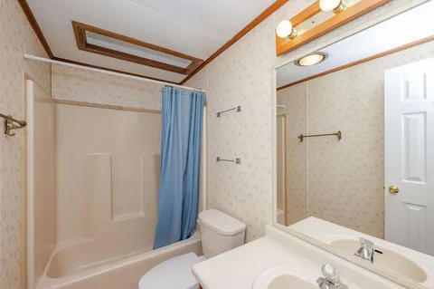 $199,000 | 5 Bermuda Lane, Rochester, NH 03867