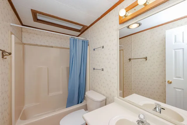 $199,000 | 5 Bermuda Lane, Rochester, NH 03867