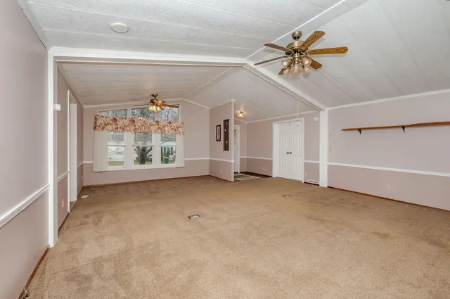 $199,000 | 5 Bermuda Lane, Rochester, NH 03867