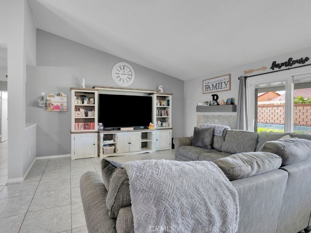 3237 Shady Lane Rosamond, CA 93560 - Photo 6 of 20