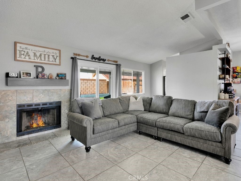 3237 Shady Lane Rosamond, CA 93560 - Photo 7 of 20