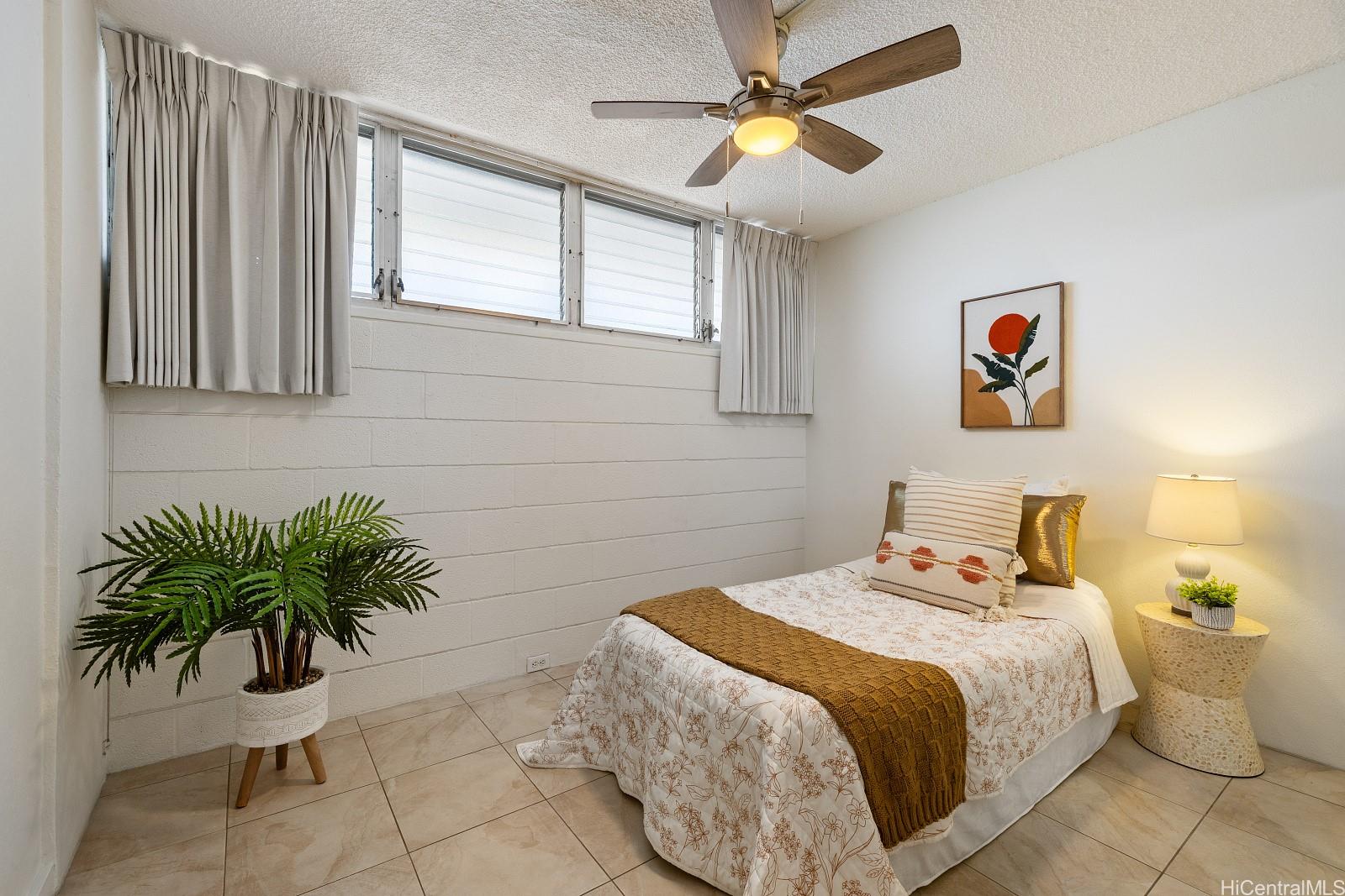 620 McCully Street, Unit 703 Honolulu, HI 96826 - Photo 12 of 25 Bedroom 1