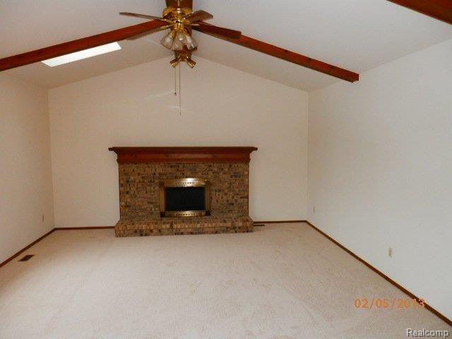 732 Shelley Drive Rochester, MI 48307 - Photo 11 of 16 FAMILYROOM.jpg