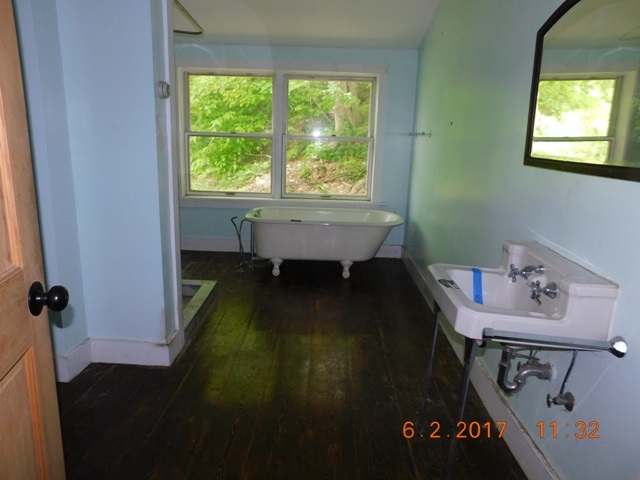 74 Davis Road Bethel, VT 05031 - Photo 3 of 11