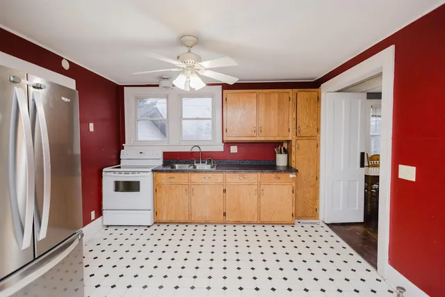 $254,900 | 225 Washington Street, Mineral Point, WI 53565