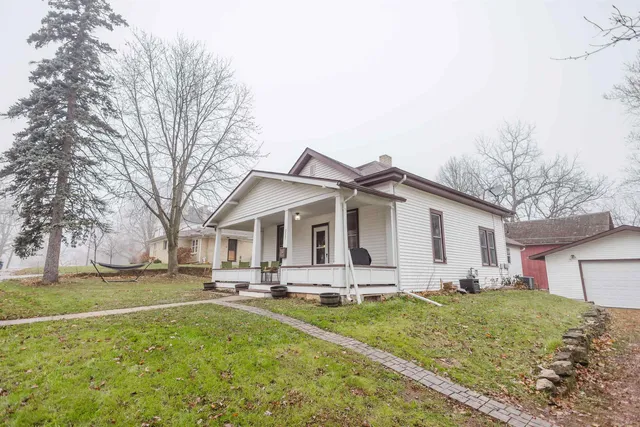$254,900 | 225 Washington Street, Mineral Point, WI 53565