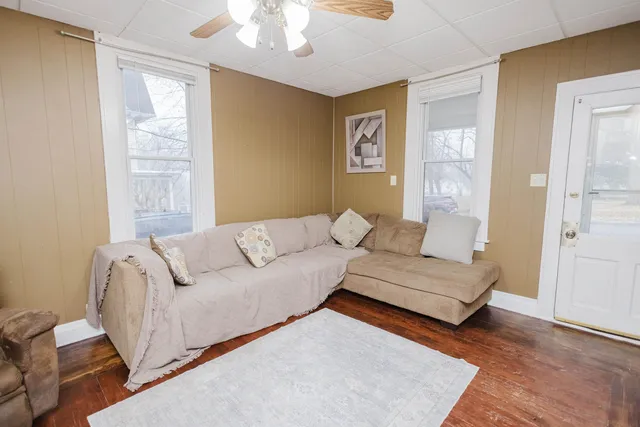 $254,900 | 225 Washington Street, Mineral Point, WI 53565