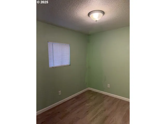 $59,000 | 7409 Southeast 82nd Avenue, Unit 4, Portland, OR 97266