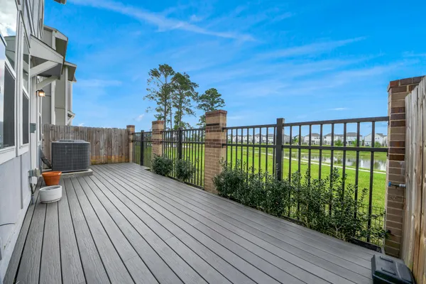 $2,600 | 9830 Magnolia Village Lane, Houston, TX 77080