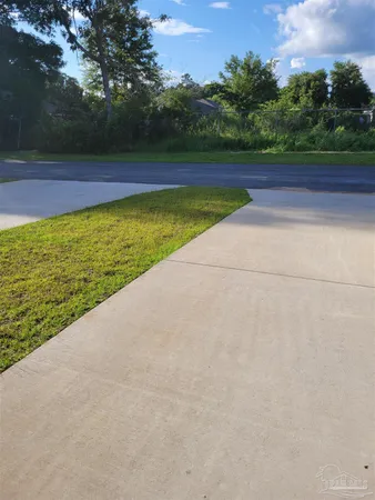 $1,875 | 5061 Peach Drive, Pace, FL 32571