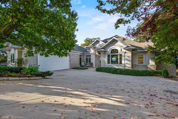 $1,900,000 | 5881 Shore Acres Road, Green Bay, WI 54311