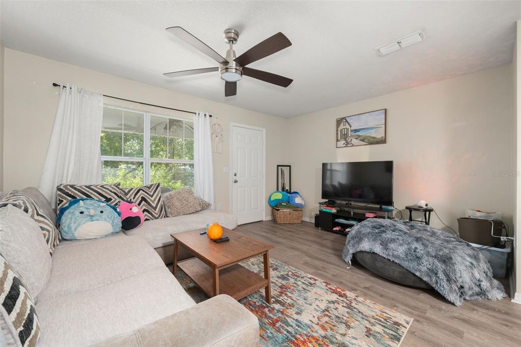 2362 Southwest 42nd Way, Unit 165 Gainesville, FL 32607 - Photo 3 of 26 Gallery Image 3