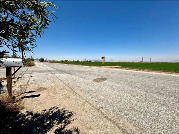 $70,000 | 14865 Kirkwood Street, Blythe, CA 92225