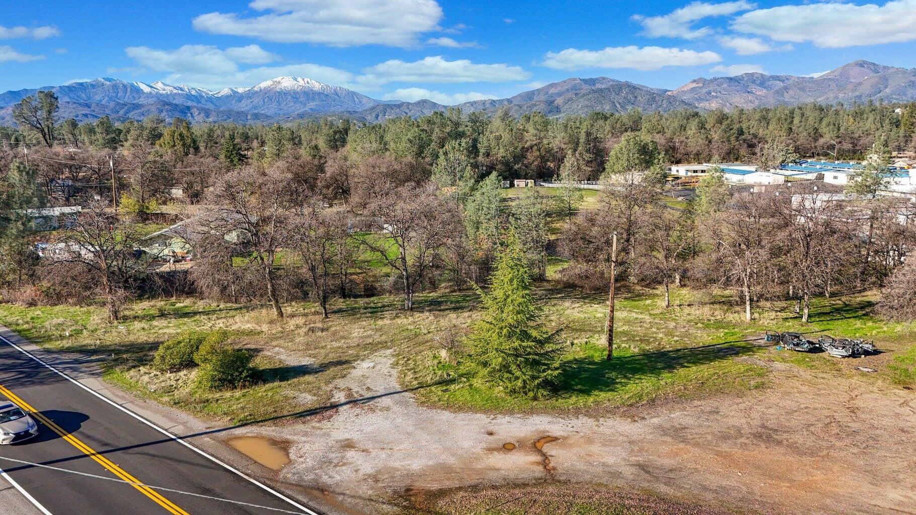 3550 Oasis Road Redding, CA 96003 - Photo 8 of 10 Aerial View