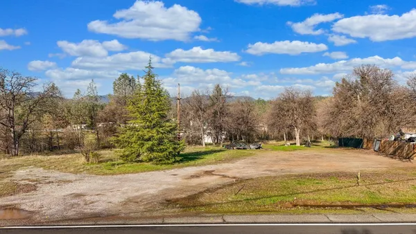 $49,900 | 3550 Oasis Road, Redding, CA 96003