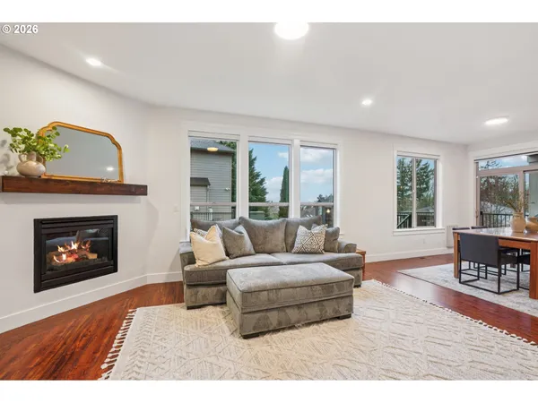 $1,035,000 | 1012 Northwest Goodwin Street, Camas, WA 98607