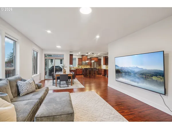 $1,035,000 | 1012 Northwest Goodwin Street, Camas, WA 98607