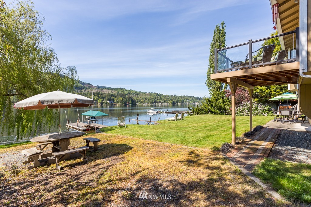 18398 Southwest View Road Mount Vernon, WA 98274 - Photo 17 of 19 Gallery Image 17