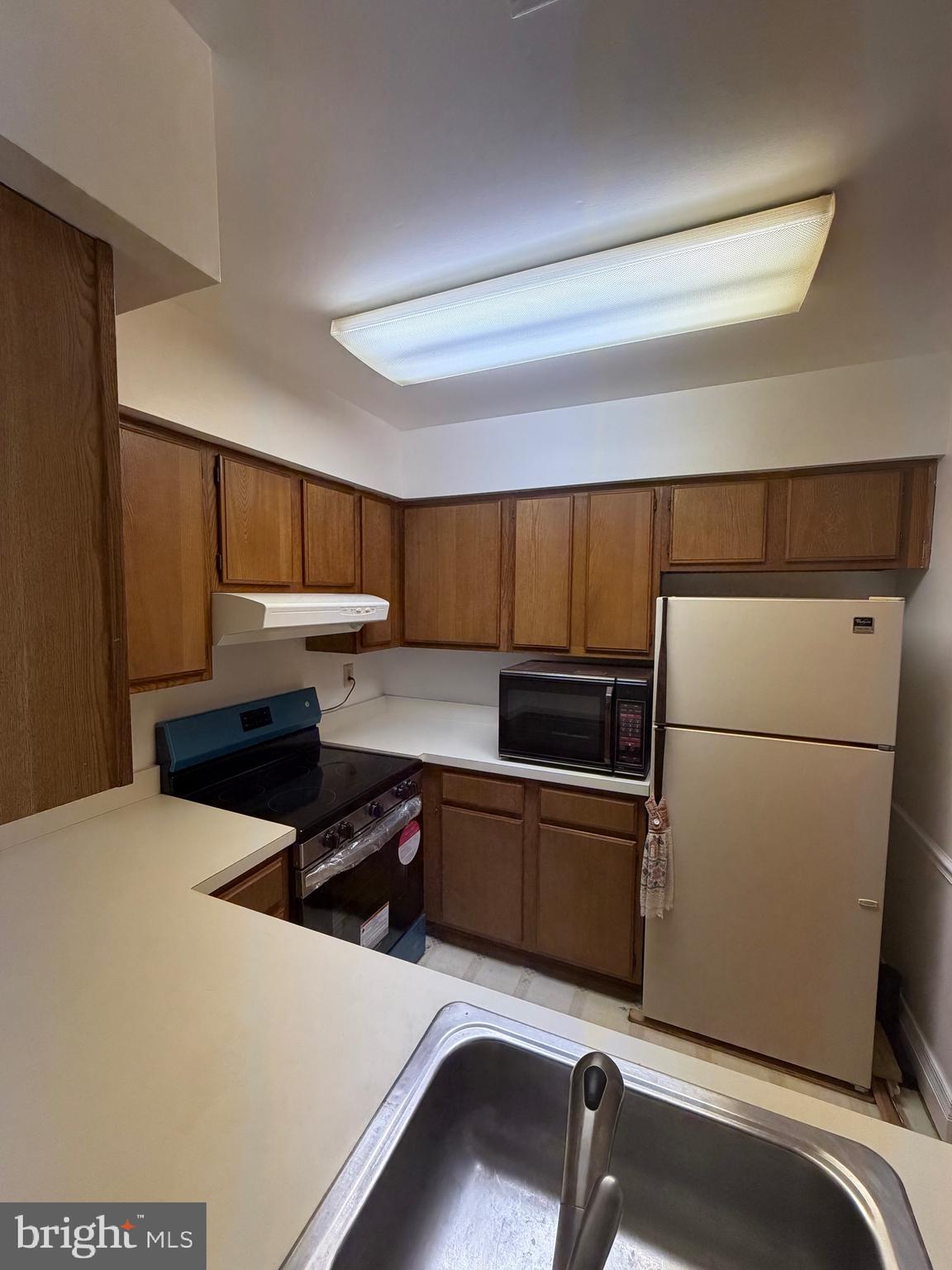 4108 Peppertree Lane, Unit 4108 Silver Spring, MD 20906 - Photo 9 of 11