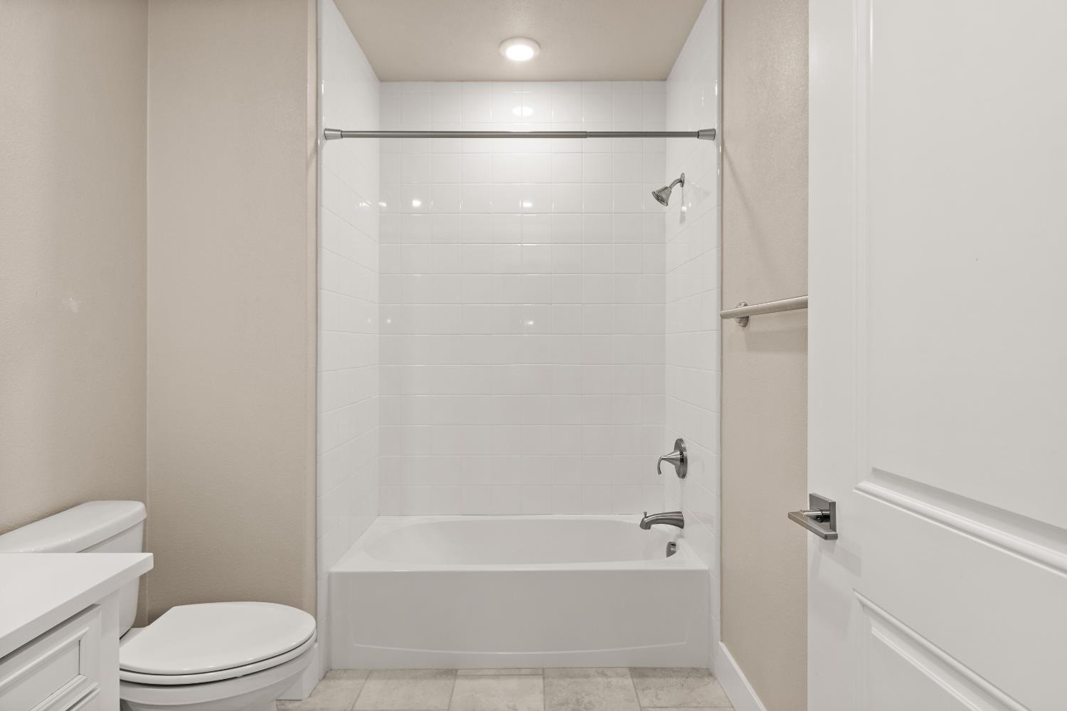 1661 Spring Street, Unit 444 Davis, CA 95616 - Photo 28 of 51 Gallery Image 28