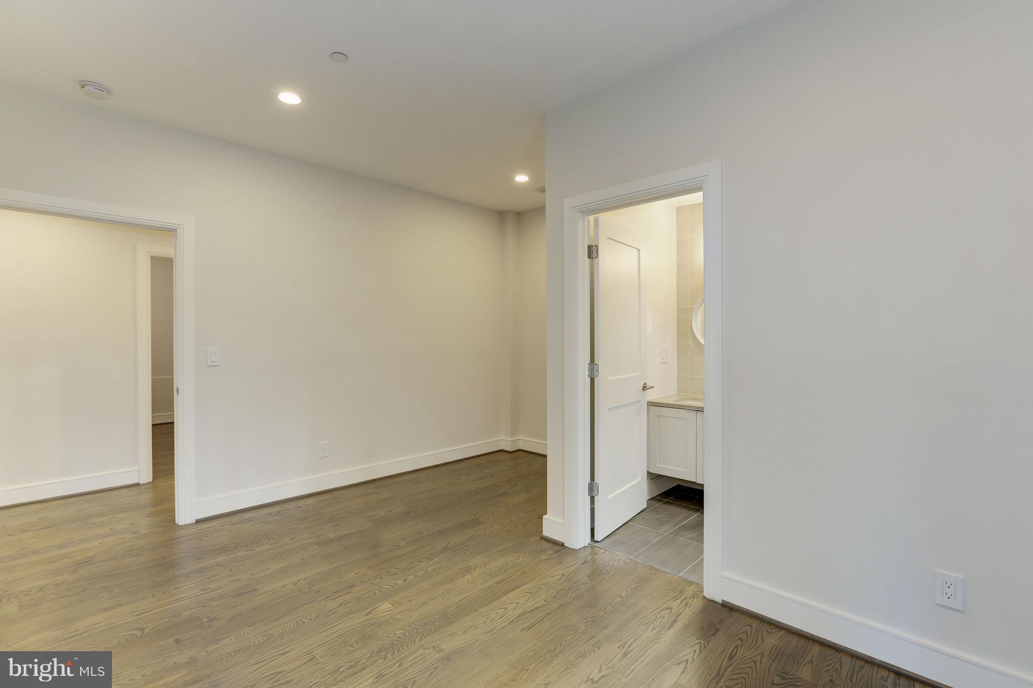 8920 Burdette Road Bethesda, MD 20817 - Photo 44 of 49 Sixth Bedroom