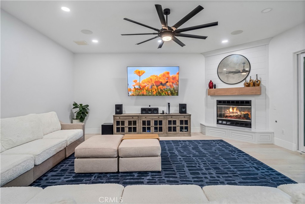 2738 Parton Circle Lancaster, CA 93536 - Photo 16 of 70