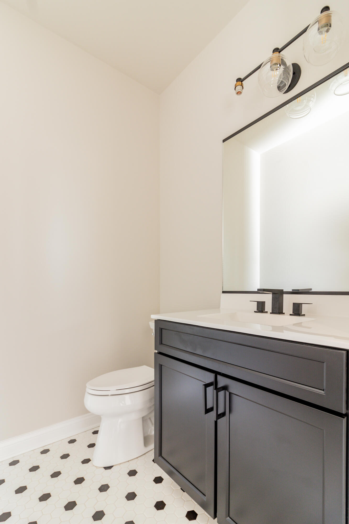 1757 Forest Ridge Drive Valparaiso, IN 46385 - Photo 12 of 36 1333x2000