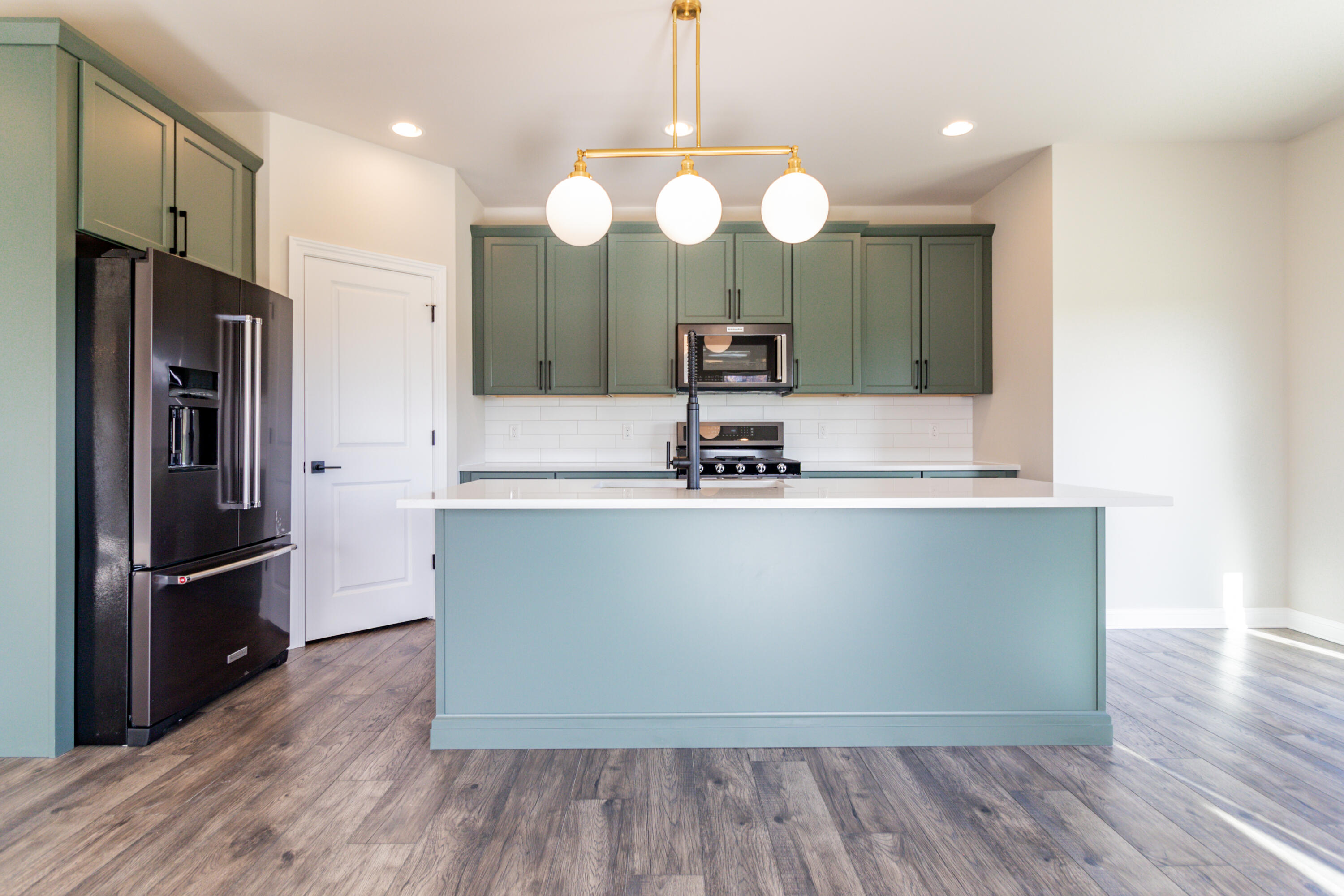 1757 Forest Ridge Drive Valparaiso, IN 46385 - Photo 17 of 36 3000x2000