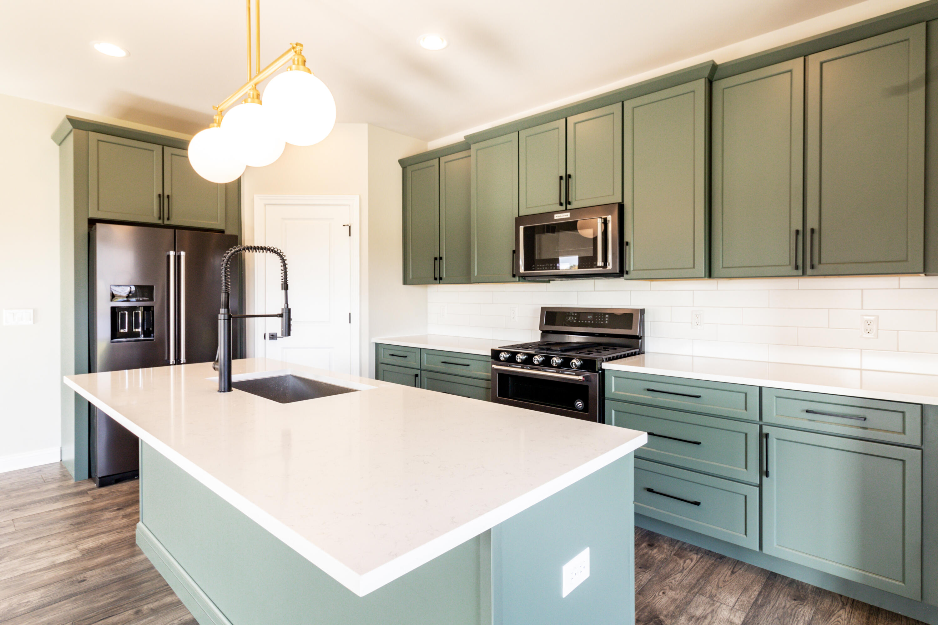 1757 Forest Ridge Drive Valparaiso, IN 46385 - Photo 20 of 36 3000x2000