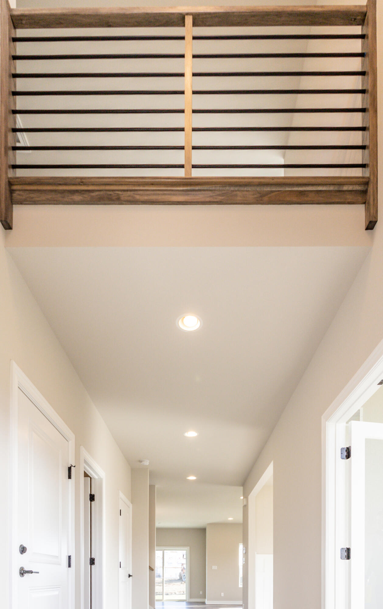 1757 Forest Ridge Drive Valparaiso, IN 46385 - Photo 6 of 36 1259x2000