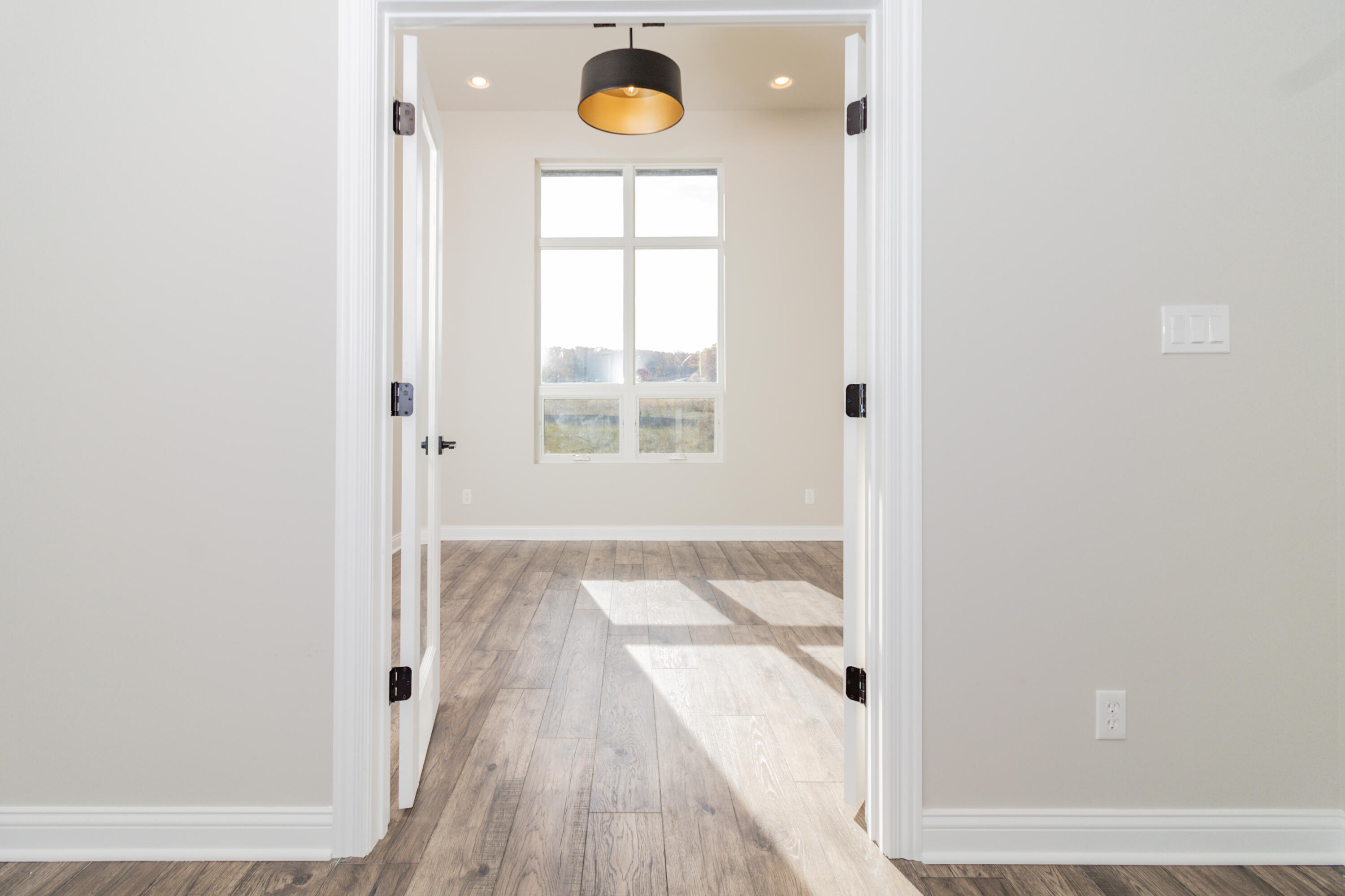 1757 Forest Ridge Drive Valparaiso, IN 46385 - Photo 7 of 36 3000x2000