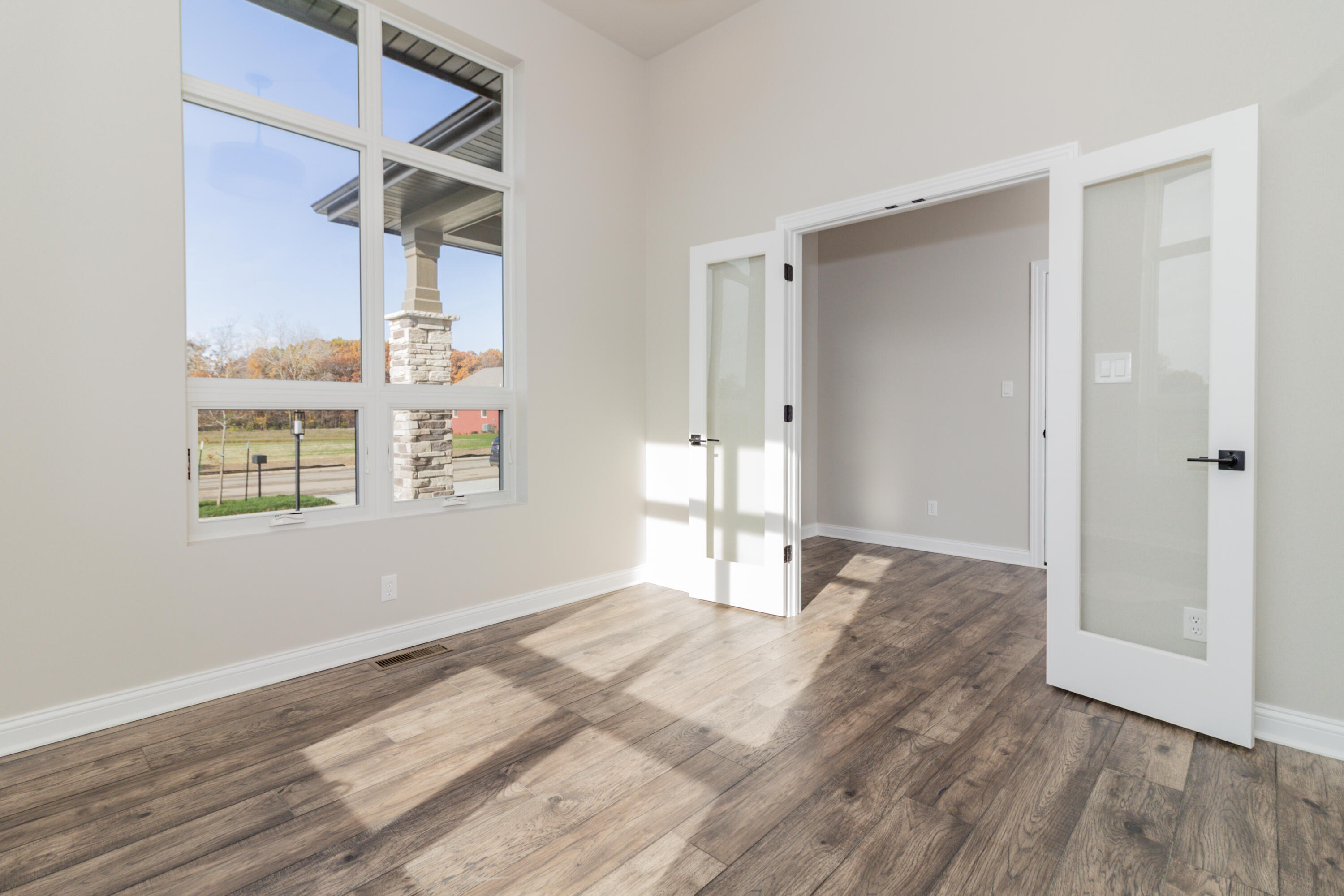 1757 Forest Ridge Drive Valparaiso, IN 46385 - Photo 9 of 36 3000x2000