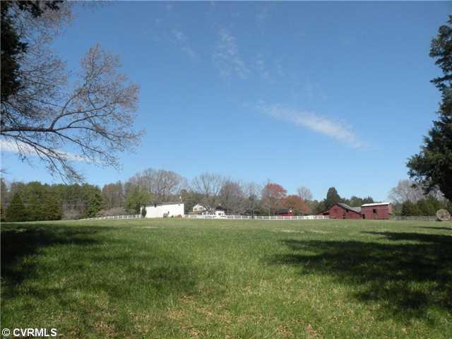 2532 Mill Road Powhatan, VA 23139 - Photo 3 of 11 Den/Family/Great Room