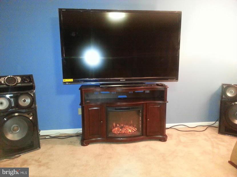 12500 Rockledge Drive Bowie, MD 20715 - Photo 5 of 5 Family Room