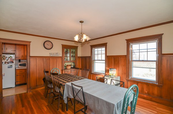 28 Rangeley Road Watertown, MA 02472 - Photo 5 of 15 Gallery Image 5
