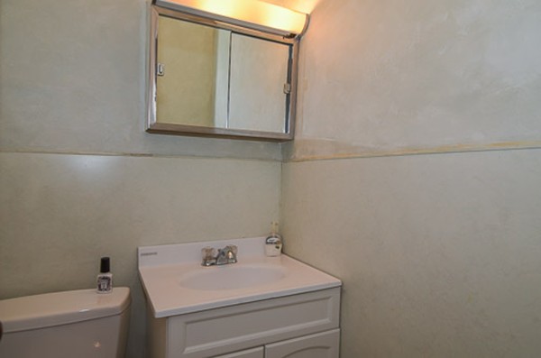 28 Rangeley Road Watertown, MA 02472 - Photo 7 of 15 Gallery Image 7