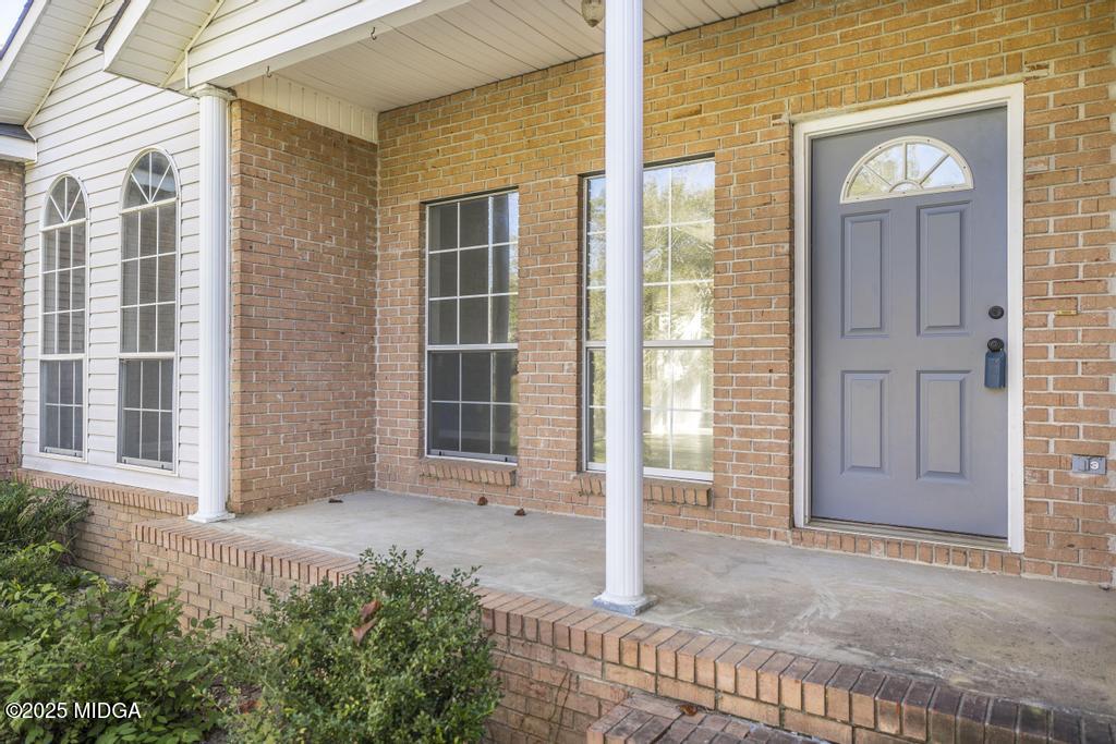 101 Fawn Court Byron, GA 31008 - Photo 3 of 28 101 Fawn Ct 6