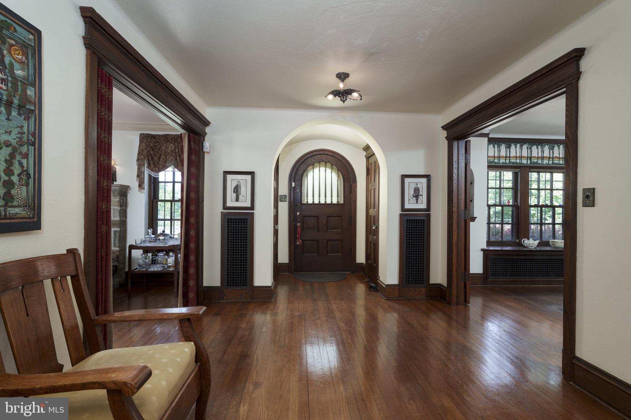 33 Richey Place Trenton, NJ 08618 - Photo 8 of 43 Gallery Image 8